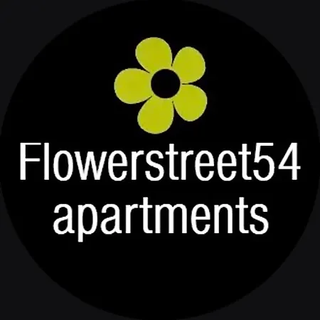 Flowerstreet54 - Fascinating Loveseats At Center 3* Porto